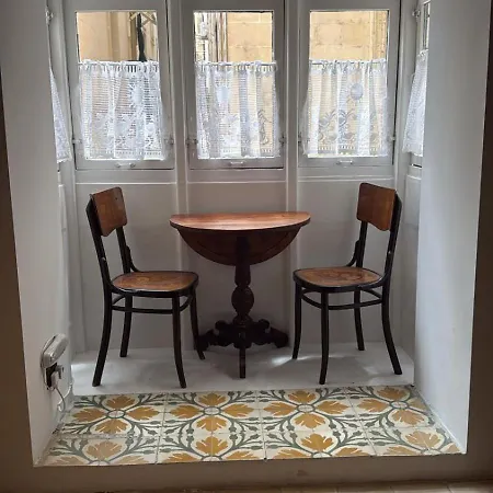 Collection - St Ursula Maisonette Βαλέτα